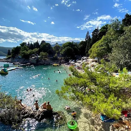 Studio Vesna With A Terrace And Sea View Rabac Exterior photo