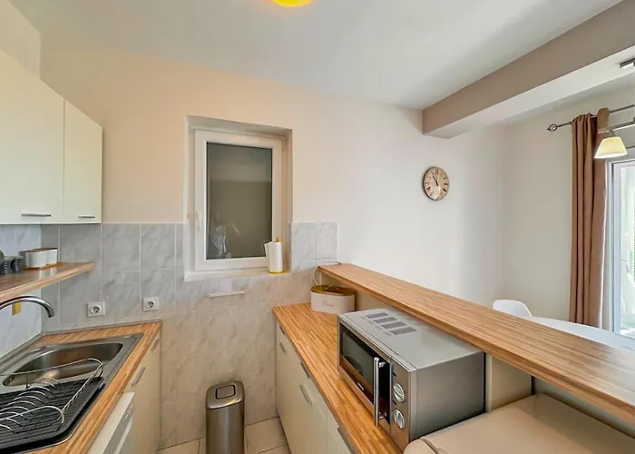 Studio Vesna With A Terrace And Sea View