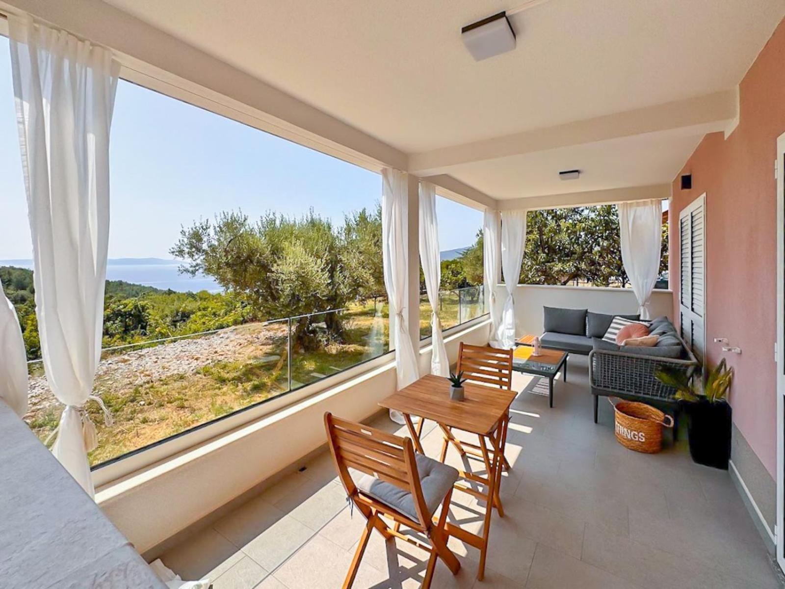 Apartment Vesna With A Terrace And Sea View Rabac